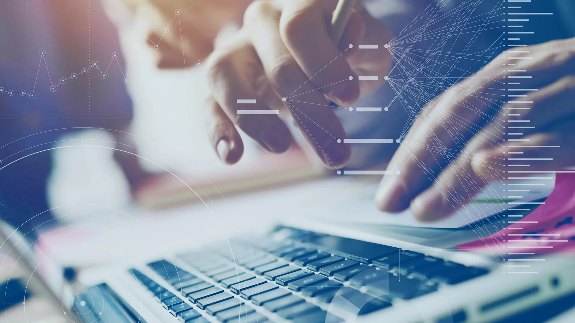 Nahtlose Automatisierung ist integraler Bestandteil unseres Workplace Lifecycle Service. Die von uns genutzte und anpassbare benutzerfreundliche ETLAP-Plattform dient als zentrale Schaltstelle: Sie bietet klare Übersicht, vereinfacht die Konfiguration und ermöglicht die effiziente Steuerung Ihrer gesamten Geräteflotte – über alle Phasen, von der Beschaffung bis zur Entsorgung.