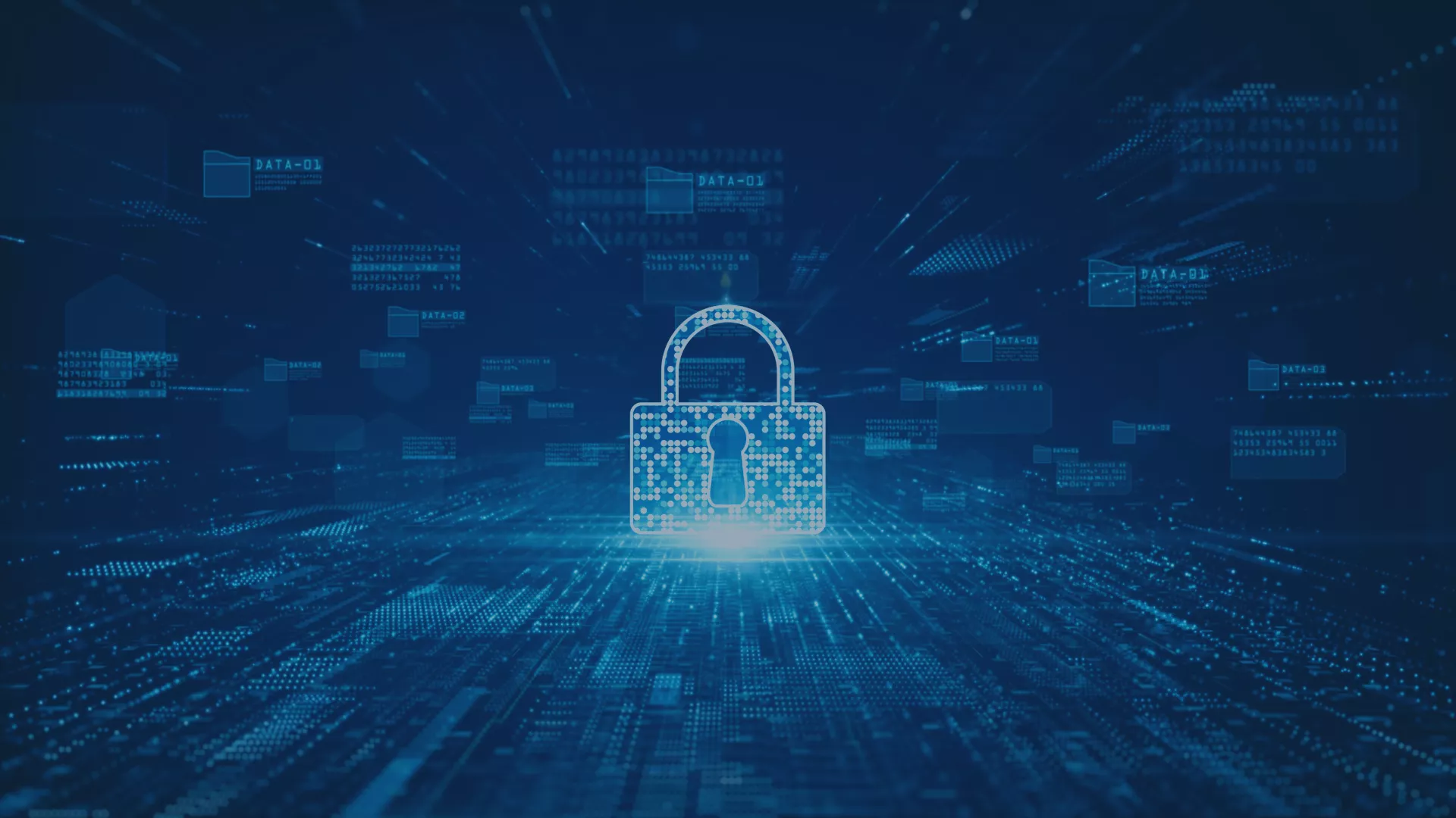 Digitales Schloss-Symbol als zentrales Motiv vor einem Hintergrund aus Datenströmen und Netzwerklinien. Visualisierung von IT-Sicherheit, Datenschutz und Compliance-Themen.