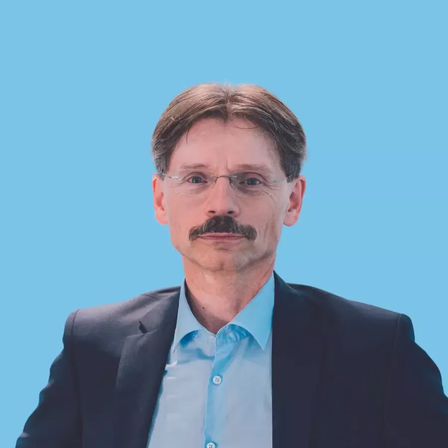 Porträt von Thomas Sauer, Geschäftsführer bei ebm-papst neo