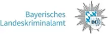 Bayerisches Landeskriminalamt Schriftzug in Hellblau mit einem Wappen auf der rechten Seite