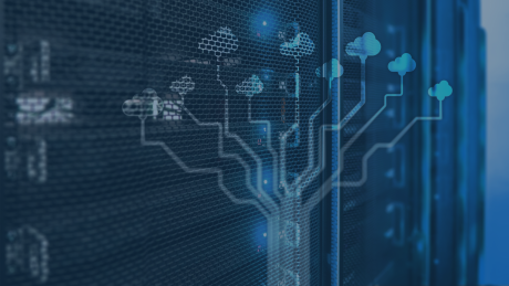 Server und Cloud-Computing-Visualisierung zur Darstellung der Datenverarbeitung im Kontext der DSGVO. Symbolische Darstellung der Verbindung von Servern und Cloud-Speichern, um die Lebenszyklen personenbezogener Daten zu illustrieren – von der Erfassung und Speicherung bis zur Anonymisierung. Datenschutz und rechtliche Regelungen zur Datenverarbeitung sind essentiell für Unternehmen.