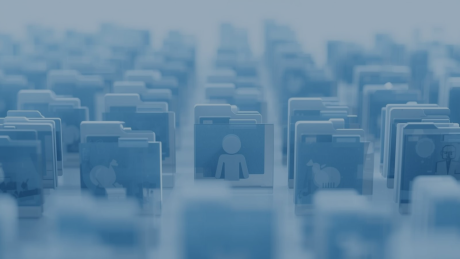 Datenminimierung: Datenzugriffsberechtigungen verwalten & Datenschutz by Default | audius Symbolische Darstellung von digitalen Datenordnern mit Personensymbol – verdeutlicht die Notwendigkeit von Datenminimierung im Datenschutz, um personenbezogene Informationen nur in erforderlichem Umfang zu verarbeiten.